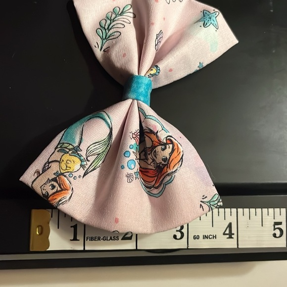 Disney’s Ariel hair bow - Picture 4 of 4